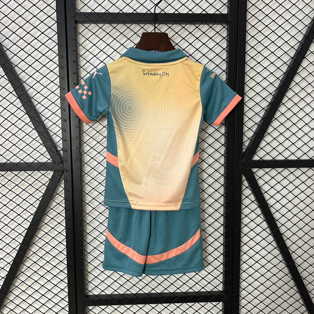 conjunto de niños Manchester City 25/24