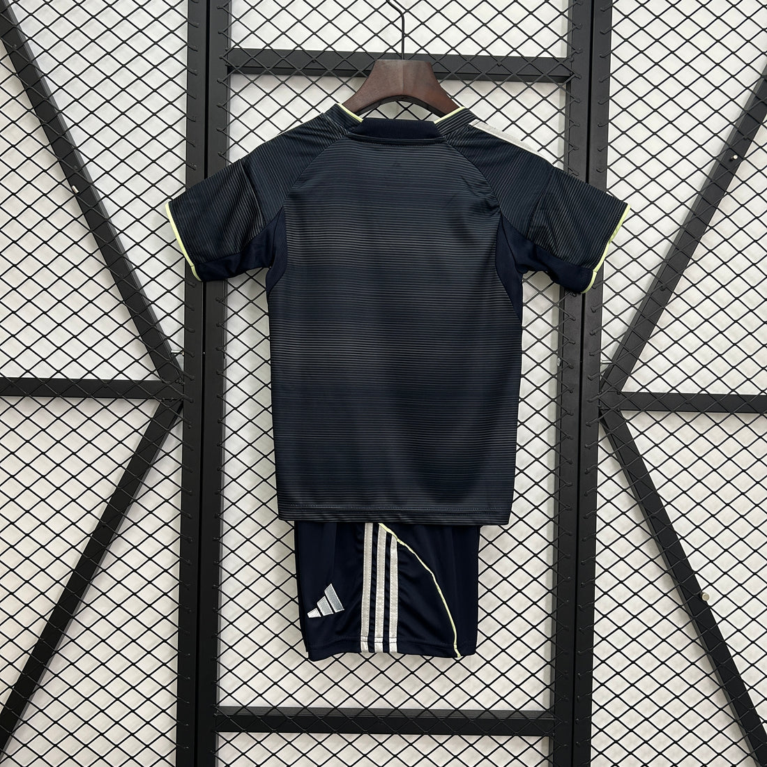 conjunto de niños Real Madrid 25/25 lI