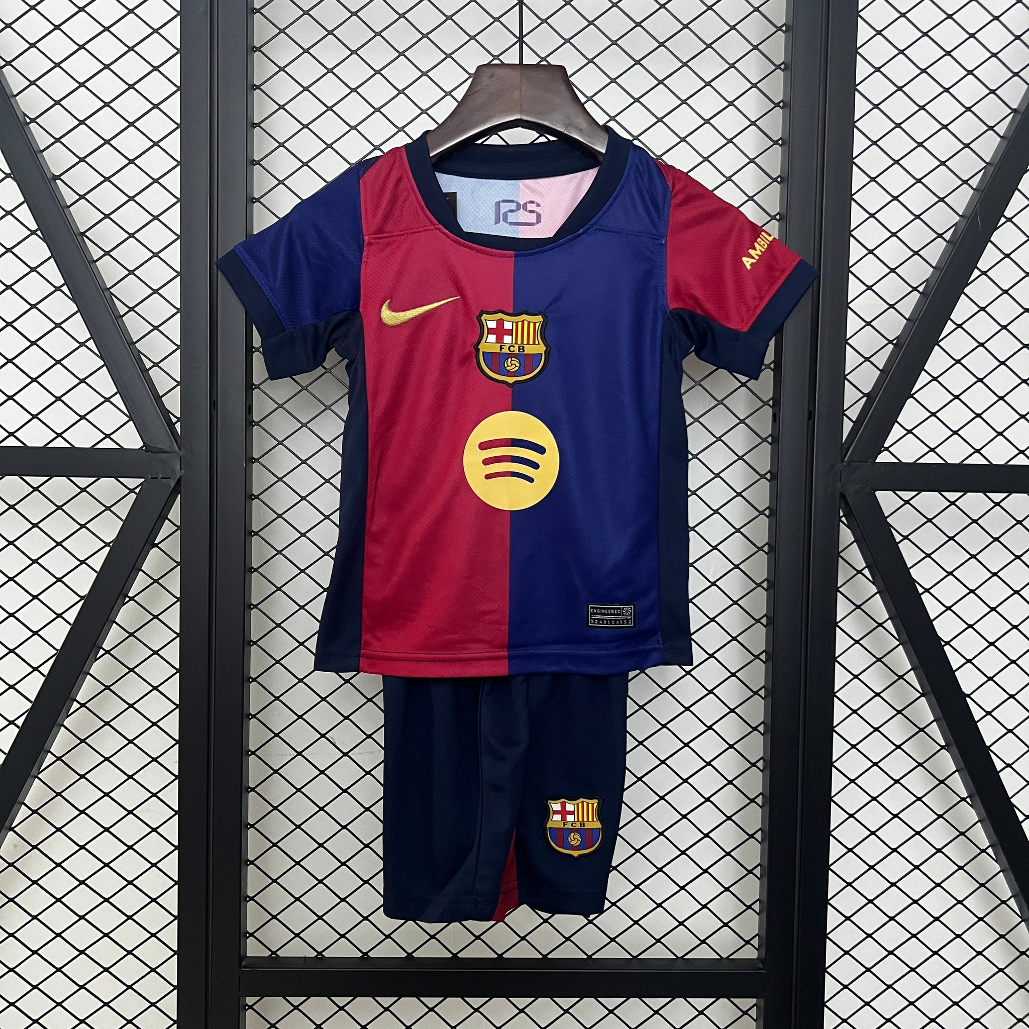 conjunto de niños Barcelona 24/25