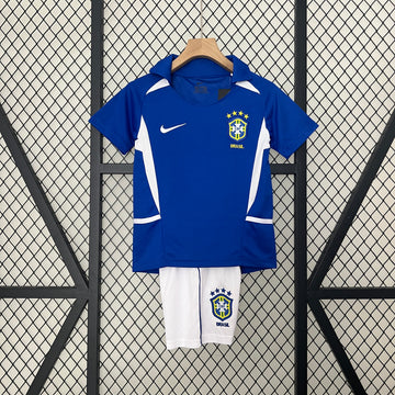 conjunto de niños Brasil 2002 ll
